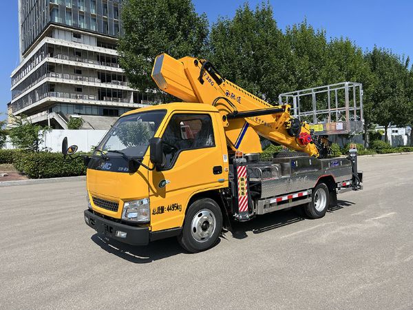 30米高空作業車-順達